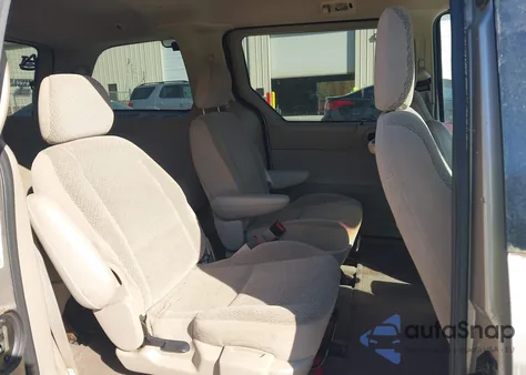 2003 Ford Windstar Se из США, поврежденный, VIN 2FMZA52473BB68928